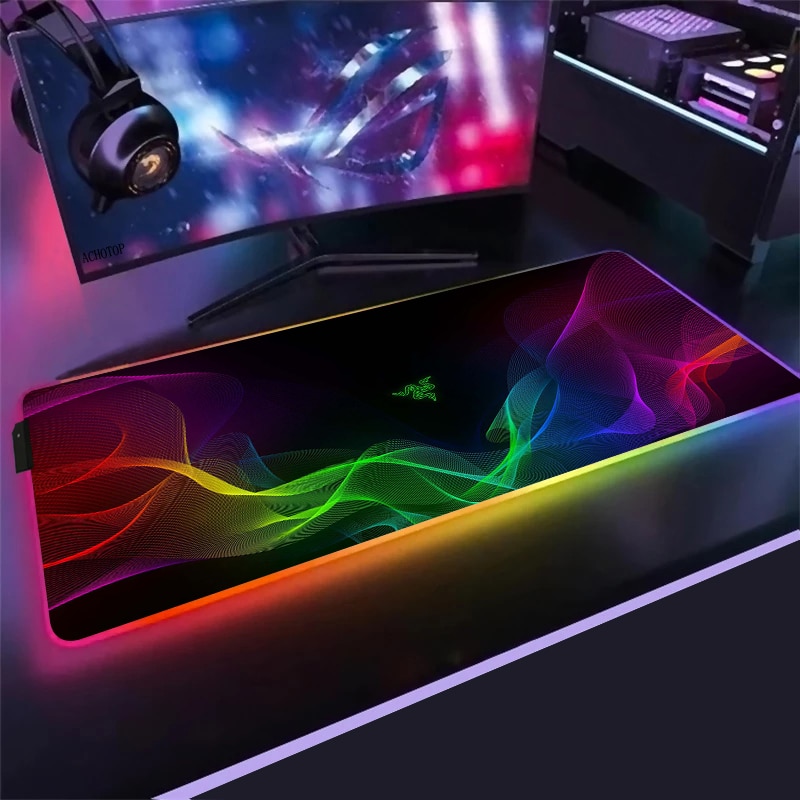 Razer RGB Large 900x400mm Gaming Mousepad